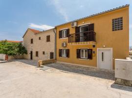 Marijana Bol Apartments