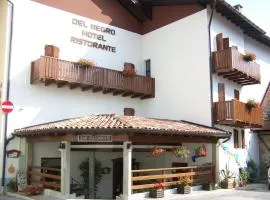 Hotel Del Negro