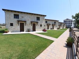 Tsimpoukas Village, vila v destinaci Nea Plagia