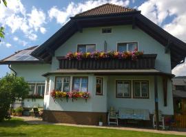 Haus Ferner-Lerchner, hotel in Mariapfarr