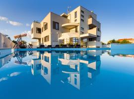 Apartments Menalo, διαμέρισμα σε Zaton