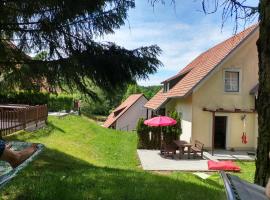 Haus Herrensee Litschau, hotel with pools in Litschau