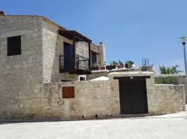 Michalis Anoyia Traditional Stonehouse