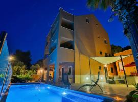 Apartments Marly, hotel en Trogir