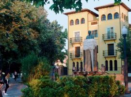 Fuente Torán Apartamentos, hotell i Teruel