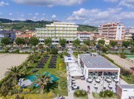 알바 아드리아티카에 위치한 호텔 Hotel Atlas