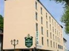 Logis Abbatiale Hotel, hotel v destinaci Saint-Marcellin