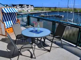 Fewo Sonnensegler Usedom direkt am Yachthafen mit Terrasse Parkplatz WLAN