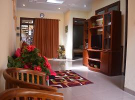 Ndalem Cemara Homestay, Hotel in Yogyakarta