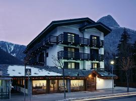 Hotel Les Jumeaux Courmayeur, отель в городе Курмайёр