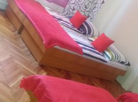 Horváth Apartmanház, hotel em Kaposvár