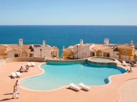 The View – Santo António Villas, Golf & Spa, hotel i Salema