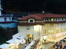 Hotel Ristorante Montuori
