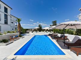 Mediterraneo Garden Apartments, πολυτελές ξενοδοχείο σε Petrcane