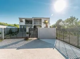 Tramonto Apartments