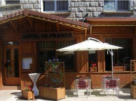 Hôtel de France, hotel v destinaci Le Bessat