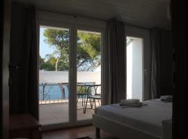 Covahouse, hotell i Jelsa