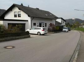 Ferienwohnung am sonnigen Hang – hotel w mieście Riedenburg