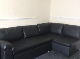 Bumble Bee Cottage Contractor Accommodation, hotel in Aberdare