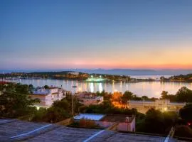Vouliagmeni Stylish Homes by BluPine