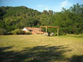 B&B Casale Dorando, viešbutis mieste Barga