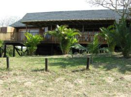 Sodwanabay Lodge House 58, cabaña en Sodwana Bay