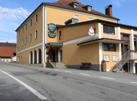 Gasthaus Kerber, hotel con parking en Fürstenstein