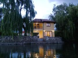 River House Buna, hotel u Mostaru