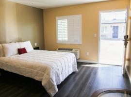 Newport Bay Inn, motel en Costa Mesa