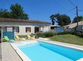 Le gite du gueurlet, pet-friendly hotel in Boresse-et-Martron