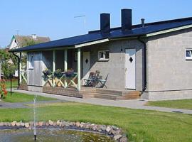 Kevade Guesthouse with Sauna, Hotel in Kuressaare