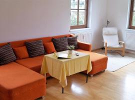 Ferienwohnung-Apartment Monika in Innsbruck-Igls, khách sạn gần Ubungslift Igls, Innsbruck