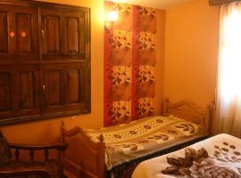 Archil and Nino Gigauri Guest House, romantisches Hotel in Kazbegi