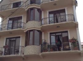 Apartament Chaika, hotel in Kobuleti