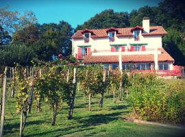 La Ferme Ostalapia, romantic hotel in Ahetze