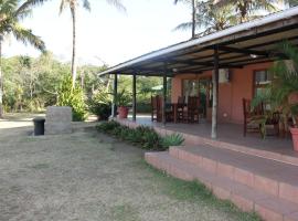 Gooderson Bushlands Game Lodge, hotel near Bonamanzi Private Game Reserve, Hluhluwe