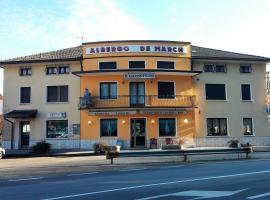 Albergo De March, hotel em Farra dʼAlpago