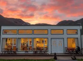 Kast Guesthouse