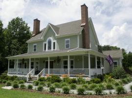 Seven Oaks Inn Bed and Breakfast, hotel con parking en High Point