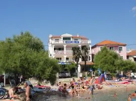 Apartments Jelusic