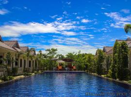 Thanawong Pool Villa、スコータイのホテル