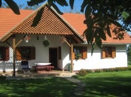 Vend&eacute;gmarasztal&oacute; Porta, ubytov&aacute;n&iacute; v soukrom&iacute; v destinaci Szalafő