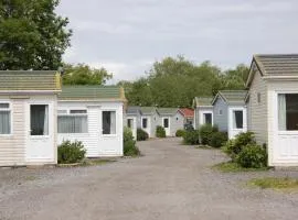 Warrens Village Motel and Self Catering