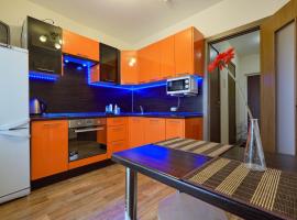 Апартаменты на ул Белышева 5 - Apatrtment on Belisheva 5, отель в Санкт-Петербурге, рядом находится Торговый центр Лондон Молл