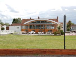 Warrens Village Motel and Self Catering, hotel a Clevedon