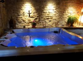 Les Cavallerisses, hotel in Guialmons