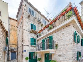 Apartments & Rooms Dujam, hotel en Split