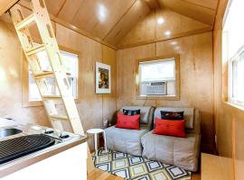 Tiny House, hotelli kohteessa Austin