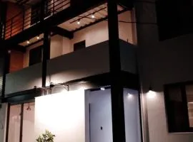 Donghai Cottage Backpack Inn Suite