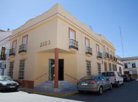 Hostal Niza, отель в городе Сан-Хуан-дель-Пуэрто, рядом находится Музей Хуана Рамона Хименеса